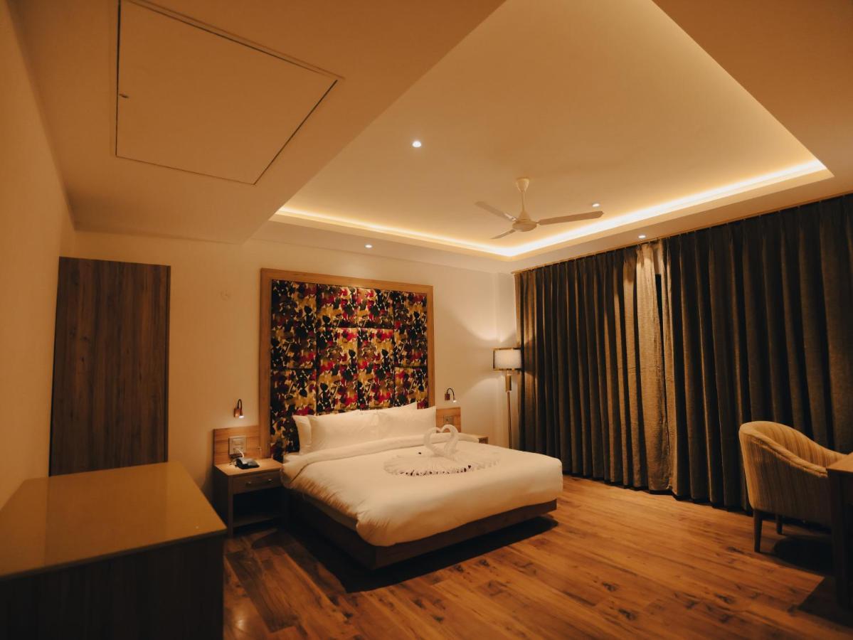 Clarks Inn Express, Dehradun Luaran gambar
