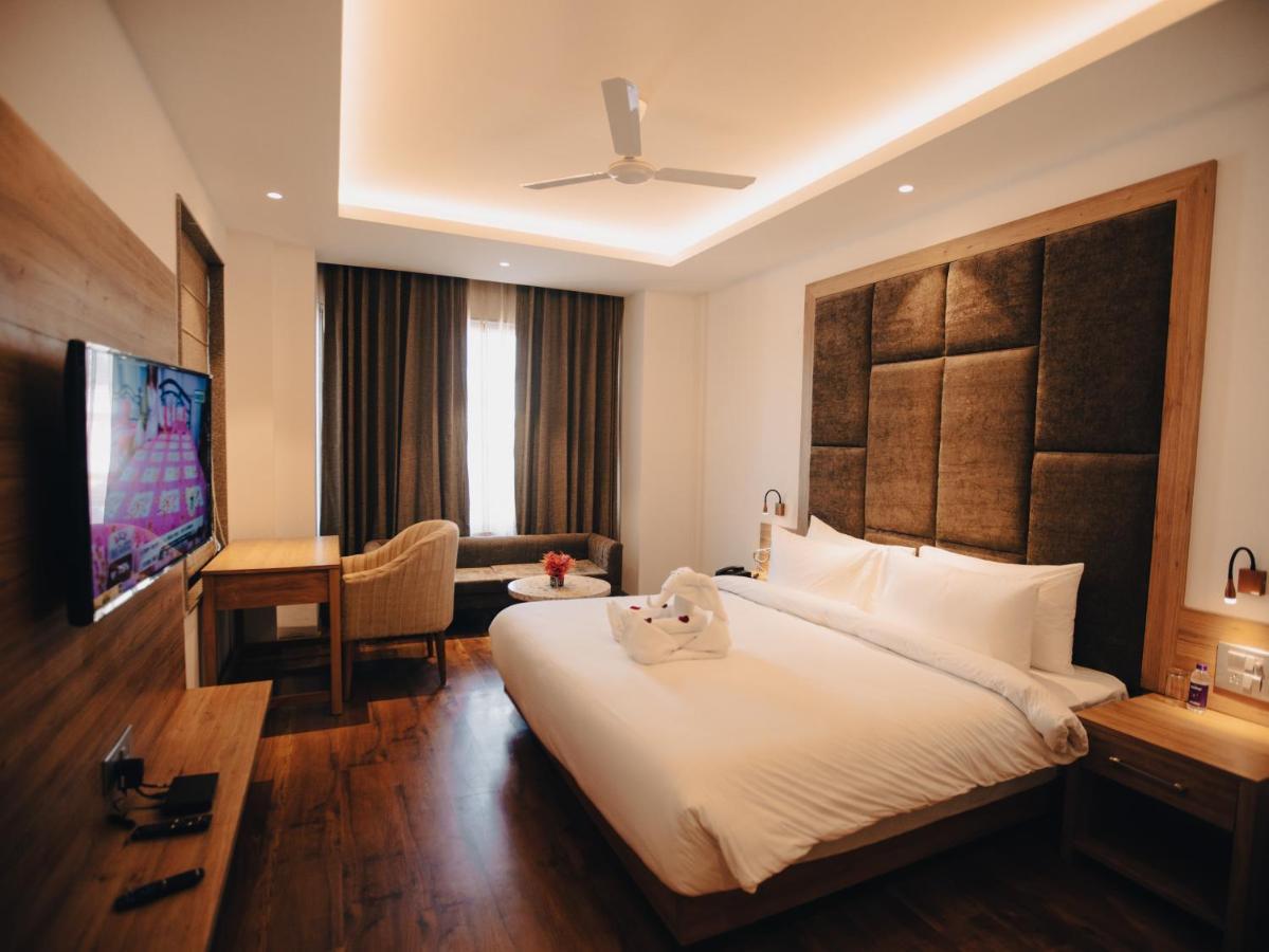 Clarks Inn Express, Dehradun Luaran gambar