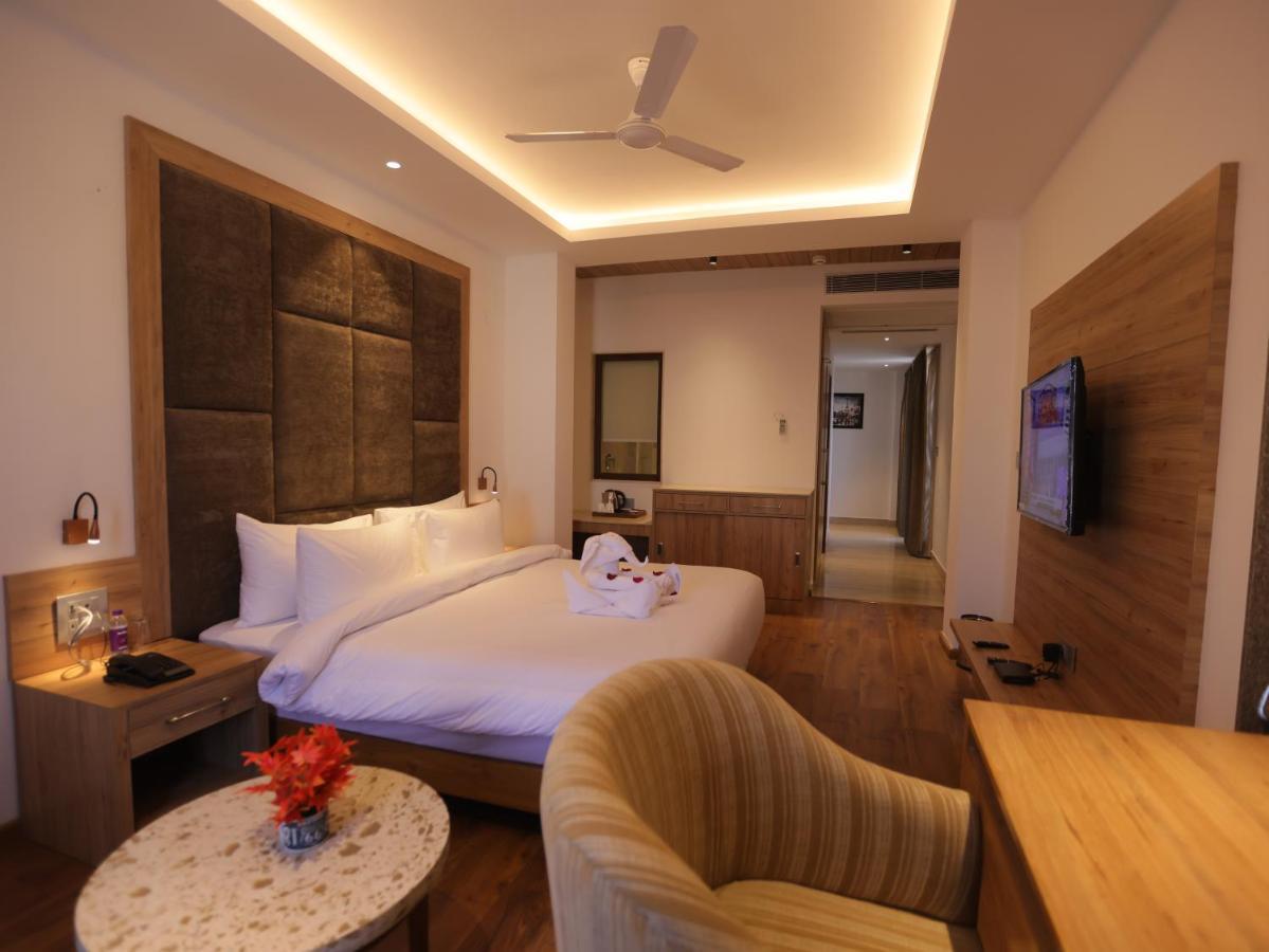 Clarks Inn Express, Dehradun Luaran gambar