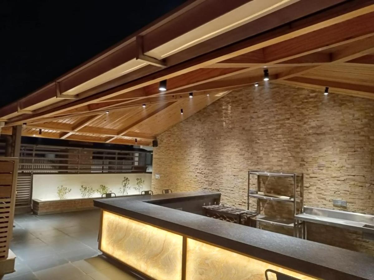 Clarks Inn Express, Dehradun Luaran gambar